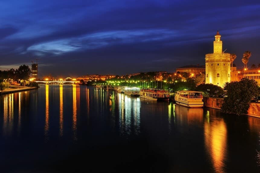 Albufeira Seville by the river